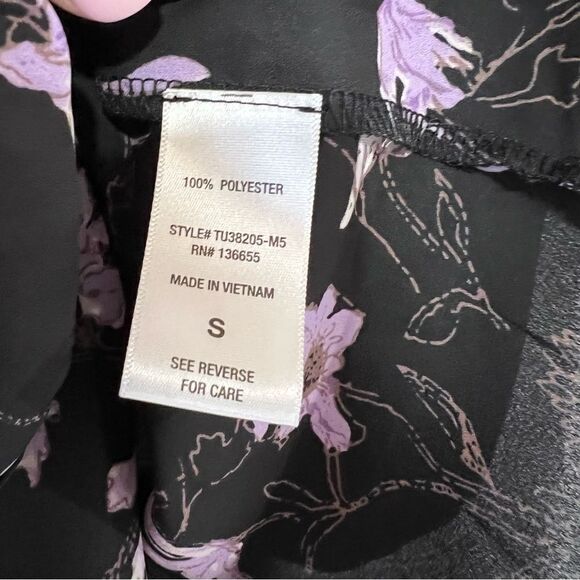 Stitch Fix West Kei Blouse Womens Small Black Floral Knot Roll Tab Sleeve Top - Picture 5 of 5